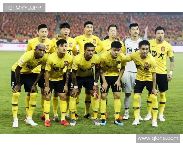 卓尔与恒大激战正酣中超巅峰对决引发球迷热议与期待